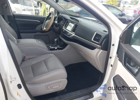 2019 Toyota Highlander Limited z USA, uszkodzony, nr VIN 5TDDZRFH8KS934464